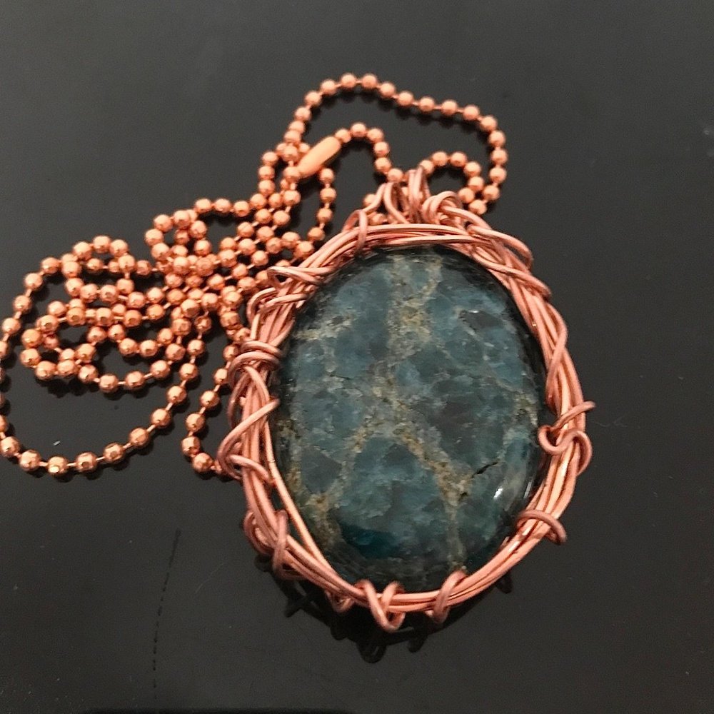 Genuine Blue Apatite Untreated Gemstone Solid Copper Pendant Necklace Handmade - Picture 3 of 10